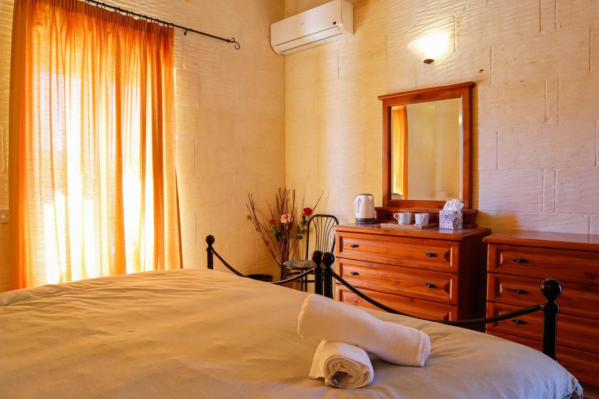Rosehill B&B Xagħra Екстериор снимка